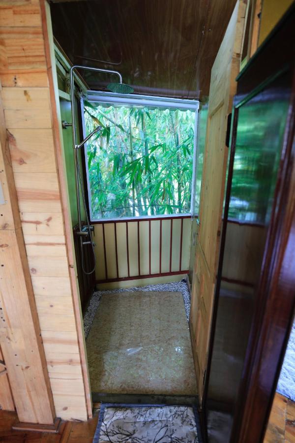 The Hillside Homestay Hue Buitenkant foto